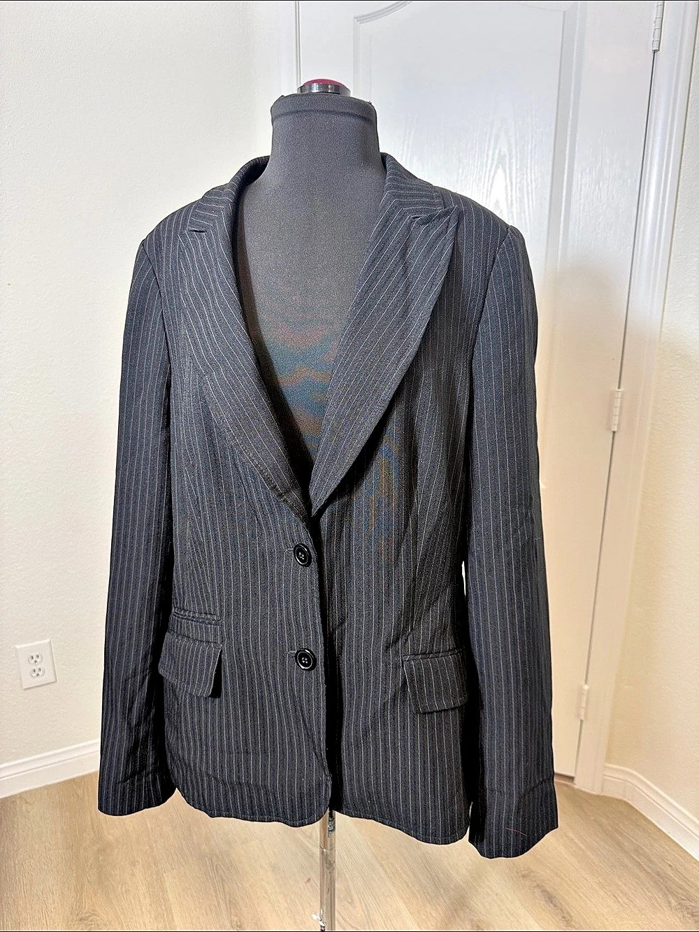 Long Tall Sally Pinstripe Blazer in Black Size 14 Like New